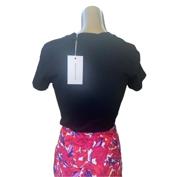 5/$20 MUST BUNDLE NWT REVOLVE x Lovers and Friends Christy Crystal Logo Tee - Picture 8 of 9